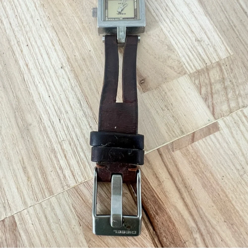 Vintage Diesel ladies rectangular silver tone brown leather watch NEW BATTERY